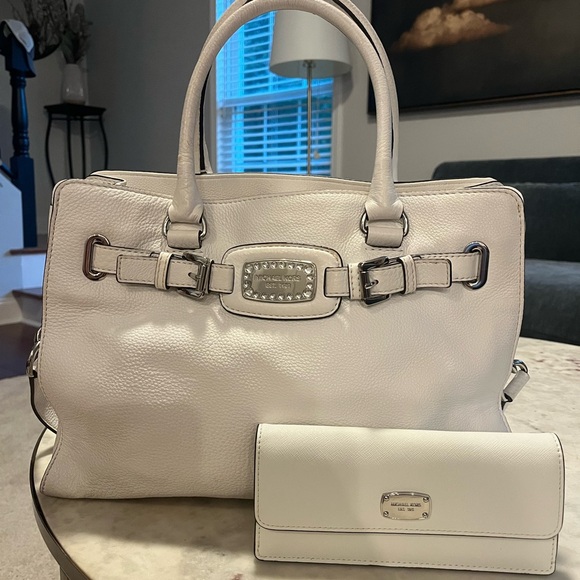 Micheal Kors White Pebbled Leather Tote with Bling - Picture 2 of 5